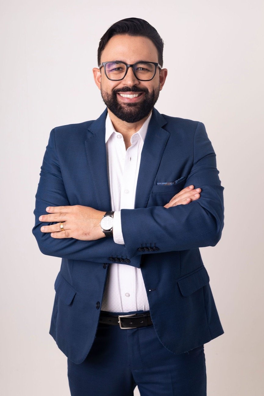Derick Heliston, advogado e fundador da Heliston Advogados